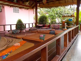 Pinky Bungalow