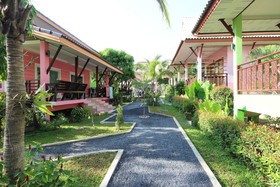 Pinky Bungalow