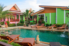 Pinky Bungalow