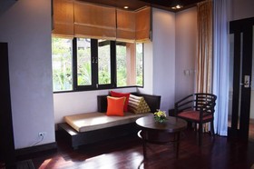 Rawi Warin Resort & Spa