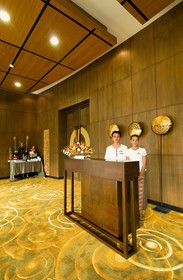Rawi Warin Resort & Spa