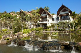 Rawi Warin Resort & Spa