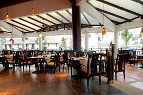 Rawi Warin Resort & Spa