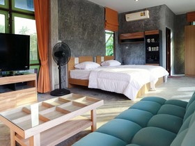 Tonmai Suites
