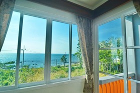 The sea @ Lanta Hotel