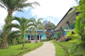 Tum Mai Kaew Resort