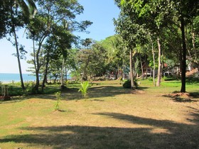 Cameron Island Resort