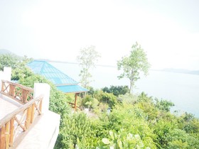 Esmeralda View Resort