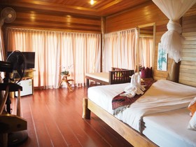 Esmeralda View Resort