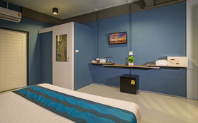 Amity Poshtel