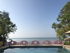 Anyavee Nam Mao Beach Resort