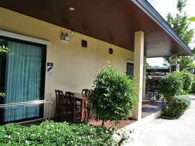 Aonang Oscar Pool Villas