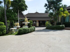 Aonang Oscar Pool Villas