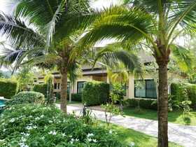 Aonang Oscar Pool Villas