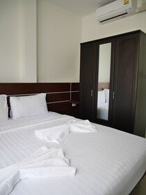 Aonang Oscar Pool Villas