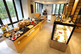 Apple A Day Resort