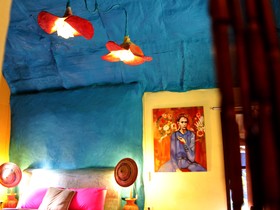 Cha Ba Bungalow & Art Gallery