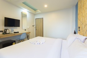 City Hotel