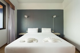 City Hotel