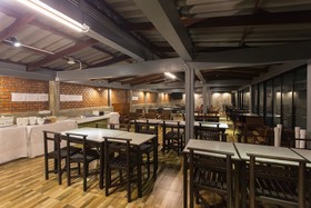 City Hotel