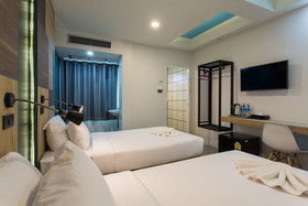 City Hotel