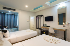 City Hotel