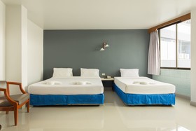 City Hotel