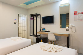 City Hotel