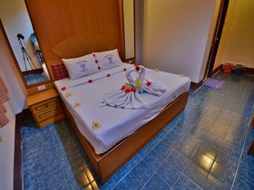 Diamond Cave Resort