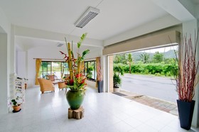 Diamond Place