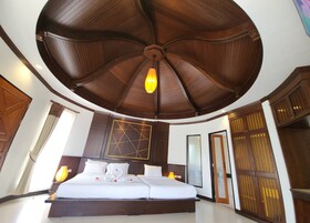 Golden Beach Resort