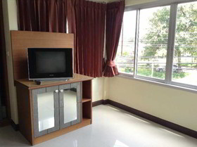 J Boutique Aonang