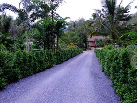KiriRaya Resort & Spa