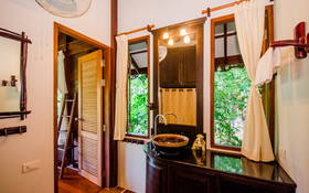 Koh Jum Beach Villas