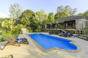 Koh Jum Beach Villas