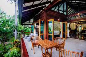 Koh Jum Beach Villas