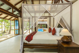 Koh Jum Beach Villas