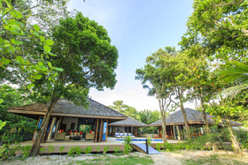 Koh Jum Beach Villas