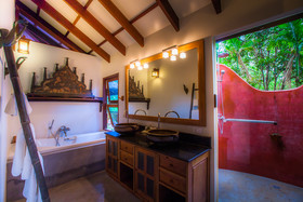 Koh Jum Beach Villas