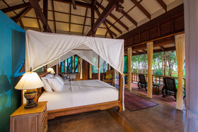 Koh Jum Beach Villas