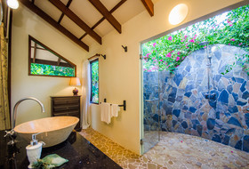 Koh Jum Beach Villas