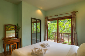 Krabi Green Hill Pool Villas