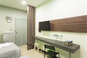 Krabi Inn & Omm Hotel