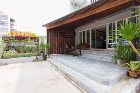 Krabi Inn & Omm Hotel