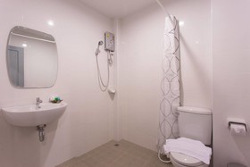 Krabi Inn & Omm Hotel