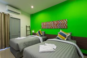 Krabi Inn & Omm Hotel