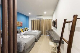 Krabi Inn & Omm Hotel