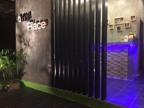 Loma Place Hotel