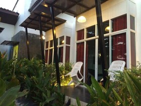 Loma Place Hotel