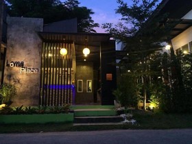 Loma Place Hotel